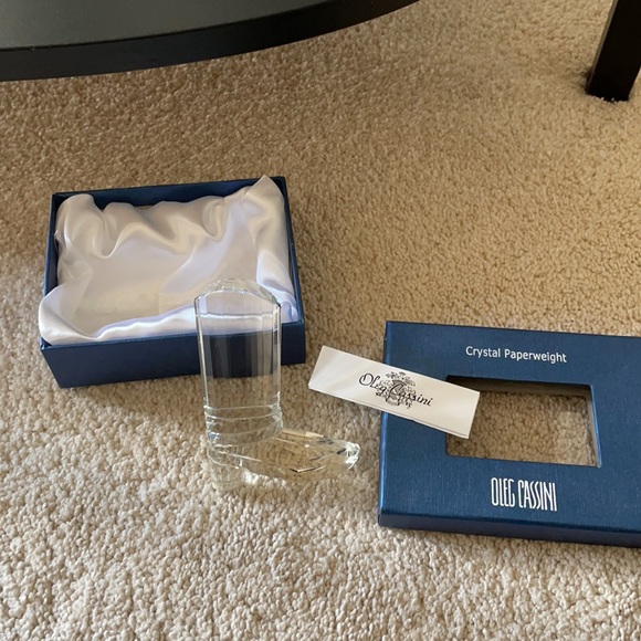 Crystal Boot Paperweight - Picture 5 of 7